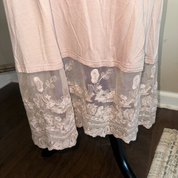 Wild Bohemian NWT Lace Hem Racerback Slip Dress - Picture 9 of 9